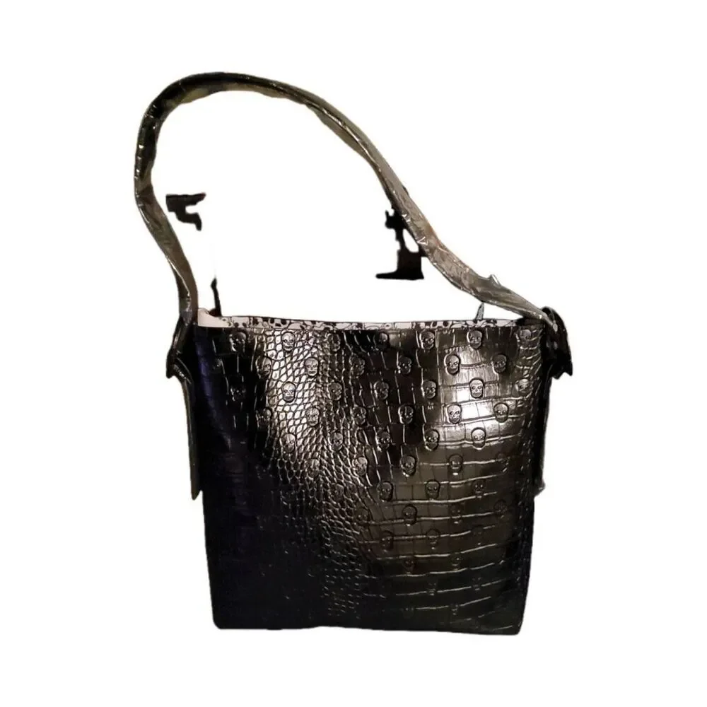 NWT~BETSEY JOHNSON Black Skull & Croc Headquarters Bucket Shoulder Bag~$98 Rtl